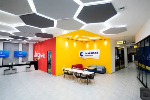 ilmora Ta'lim Markazi rasmi